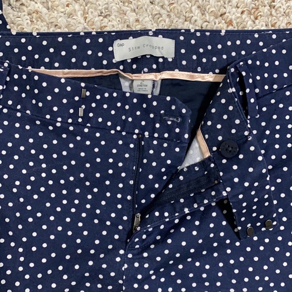 SOLD - GAP Slim Cropped Navy Polka Dot Pant Sz 2 - Picture 3 of 3